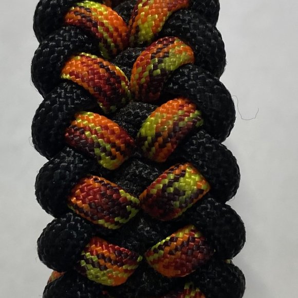 Paracord Bracelet - Picture 3 of 4